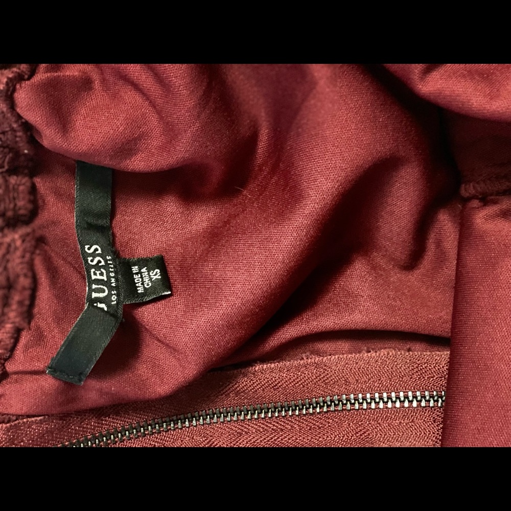 Guess dress. - Picture 4 of 4